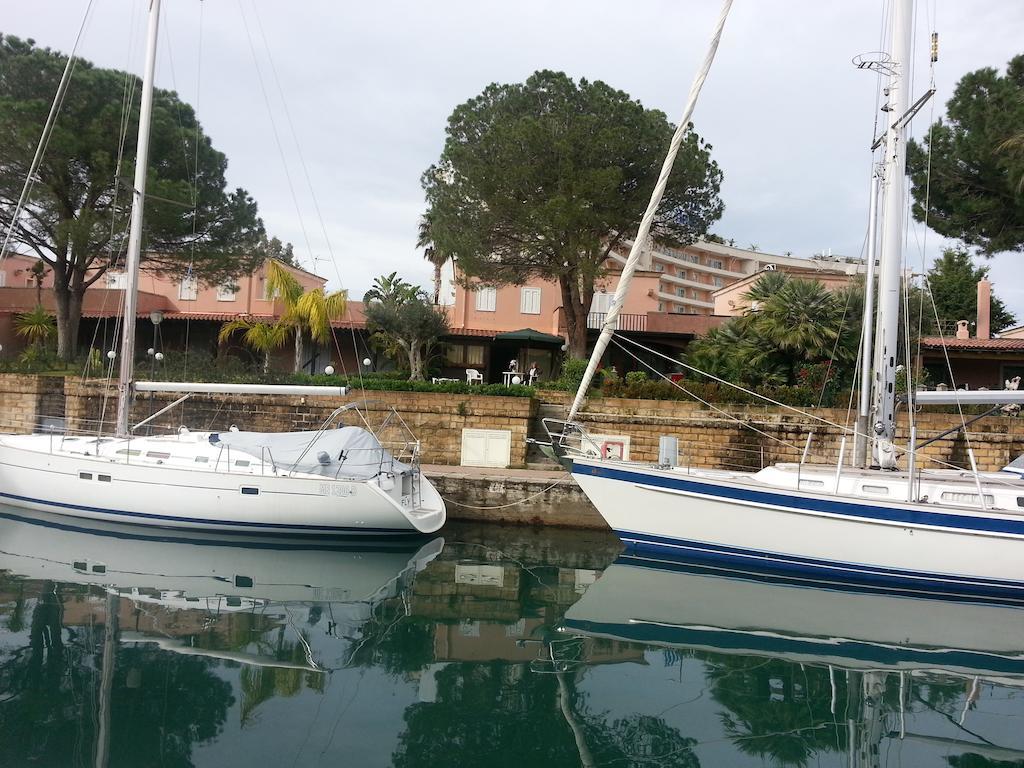 Villetta Su Canale Navigabile Furnari Zimmer foto